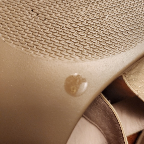 Michelle D Strappy Beige Sandals Size 9 - Picture 10 of 11